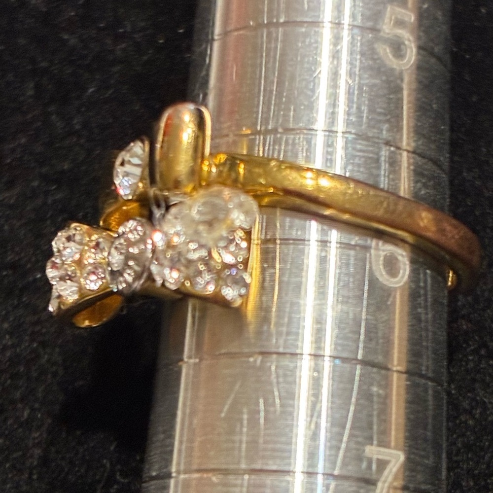 Henri Bendel Gold Bow Ring with Crystal Accents - Picture 7 of 8